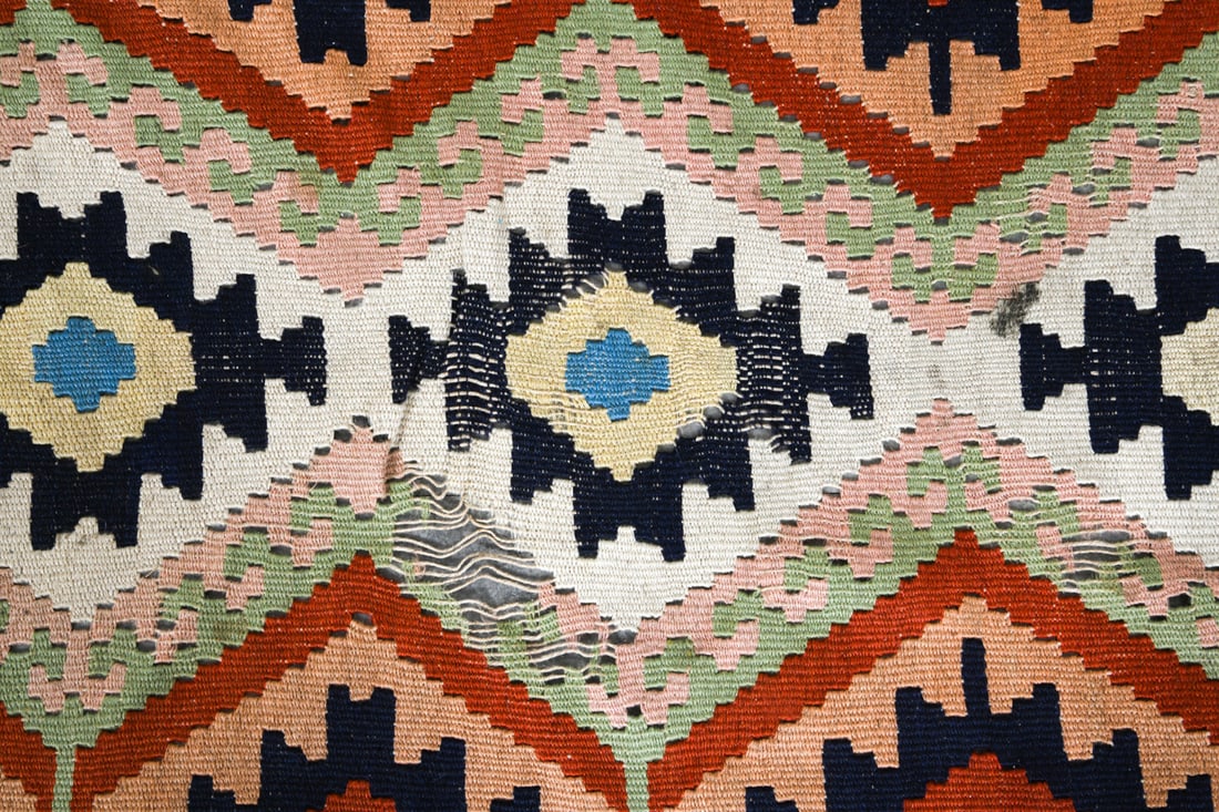 VINTAGE FLATWEAVE WOOL RUG - 3