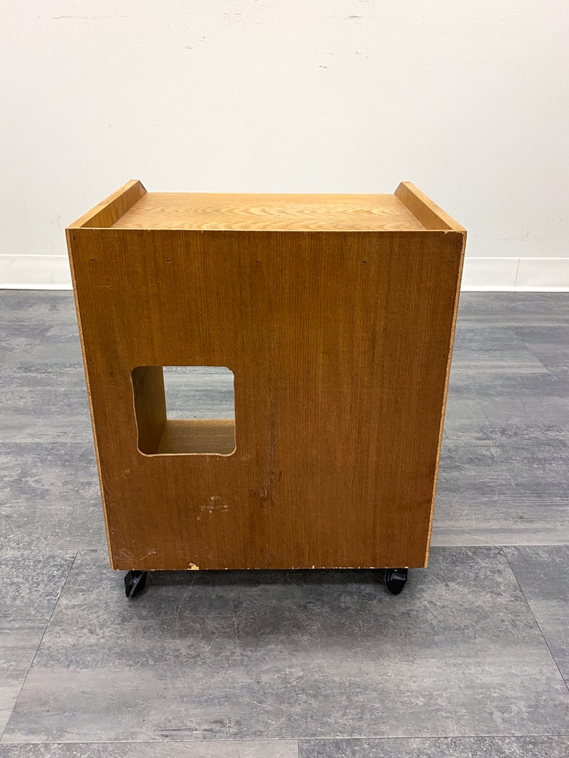 SCANDINAVIAN OAK NIGHTSTAND - 9