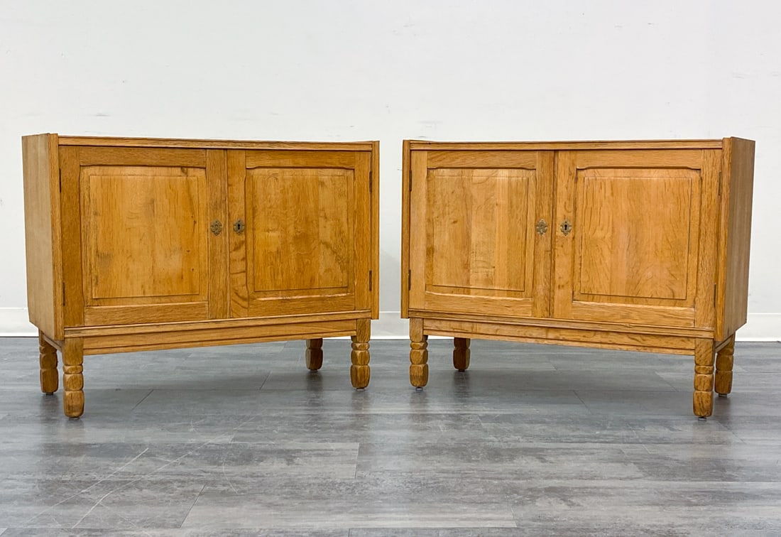 PAIR OF KJAERNULF STYLE DANISH OAK CABINETS 1970S (1 of 13)