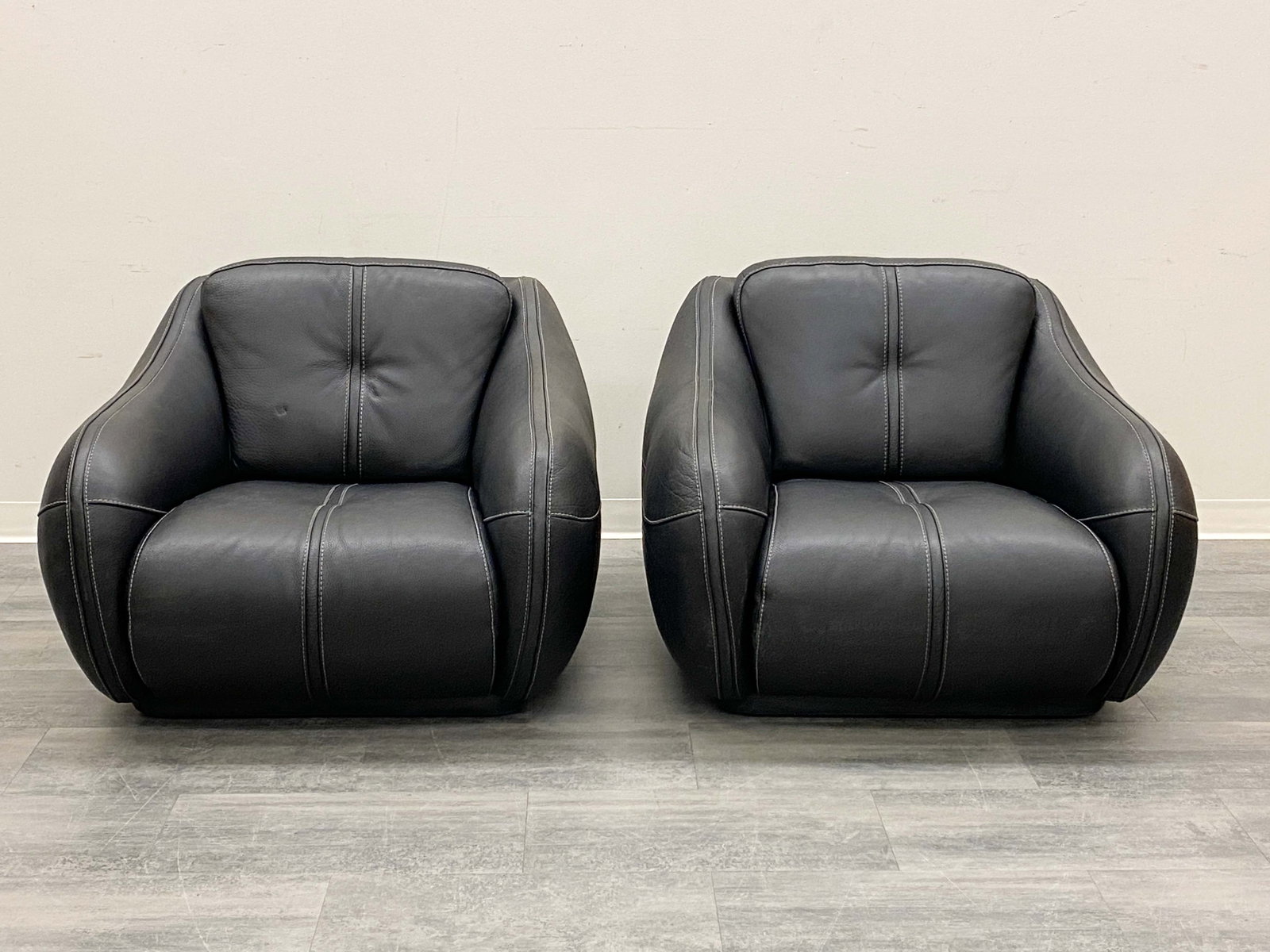 PAIR DE SEDE STYLE LEATHER LOUNGE CHAIRS - 4