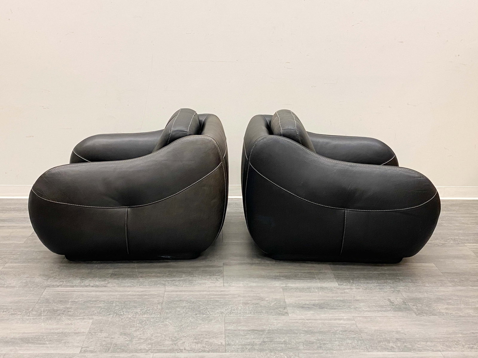 PAIR DE SEDE STYLE LEATHER LOUNGE CHAIRS - 9