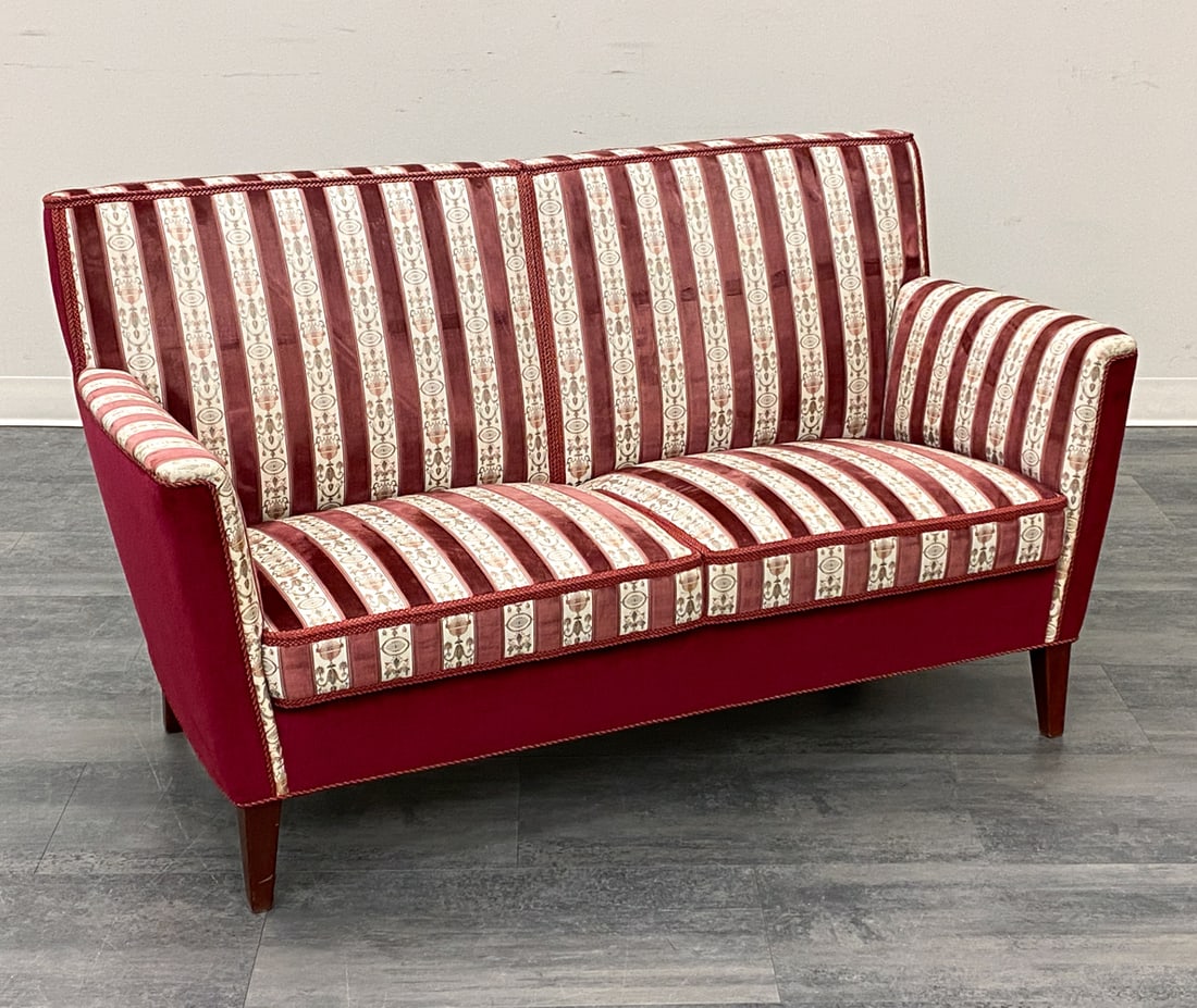 ART DECO STYLE SCANDINAVIAN SOFA C. 1940S (1 of 11)