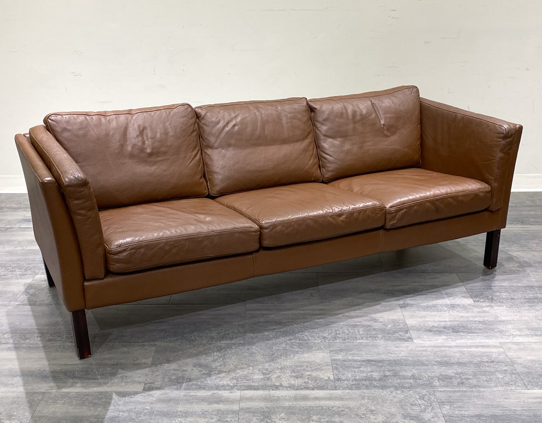 MOGENS HANSEN STYLE DANISH LEATHER SOFA C. 1960S (1 of 11)