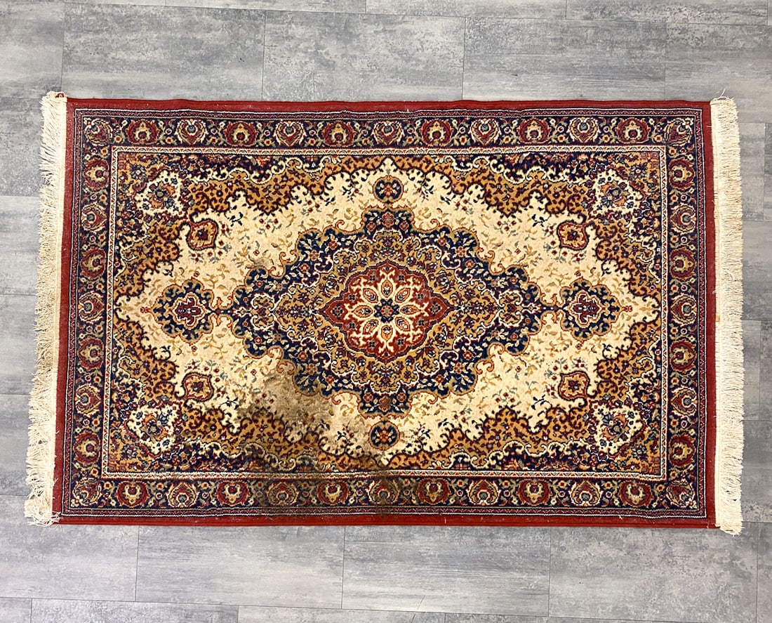 VINTAGE BERGAMO CZECH RUG (1 of 8)