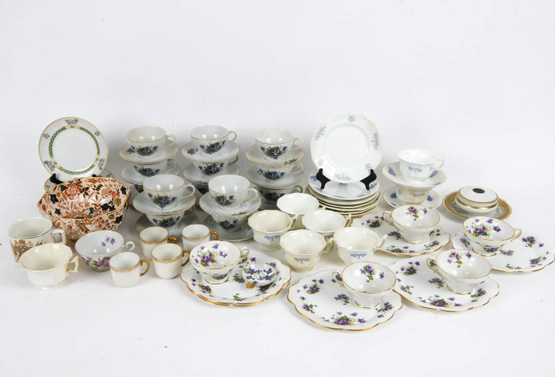 PORCELAIN GROUPING - 2