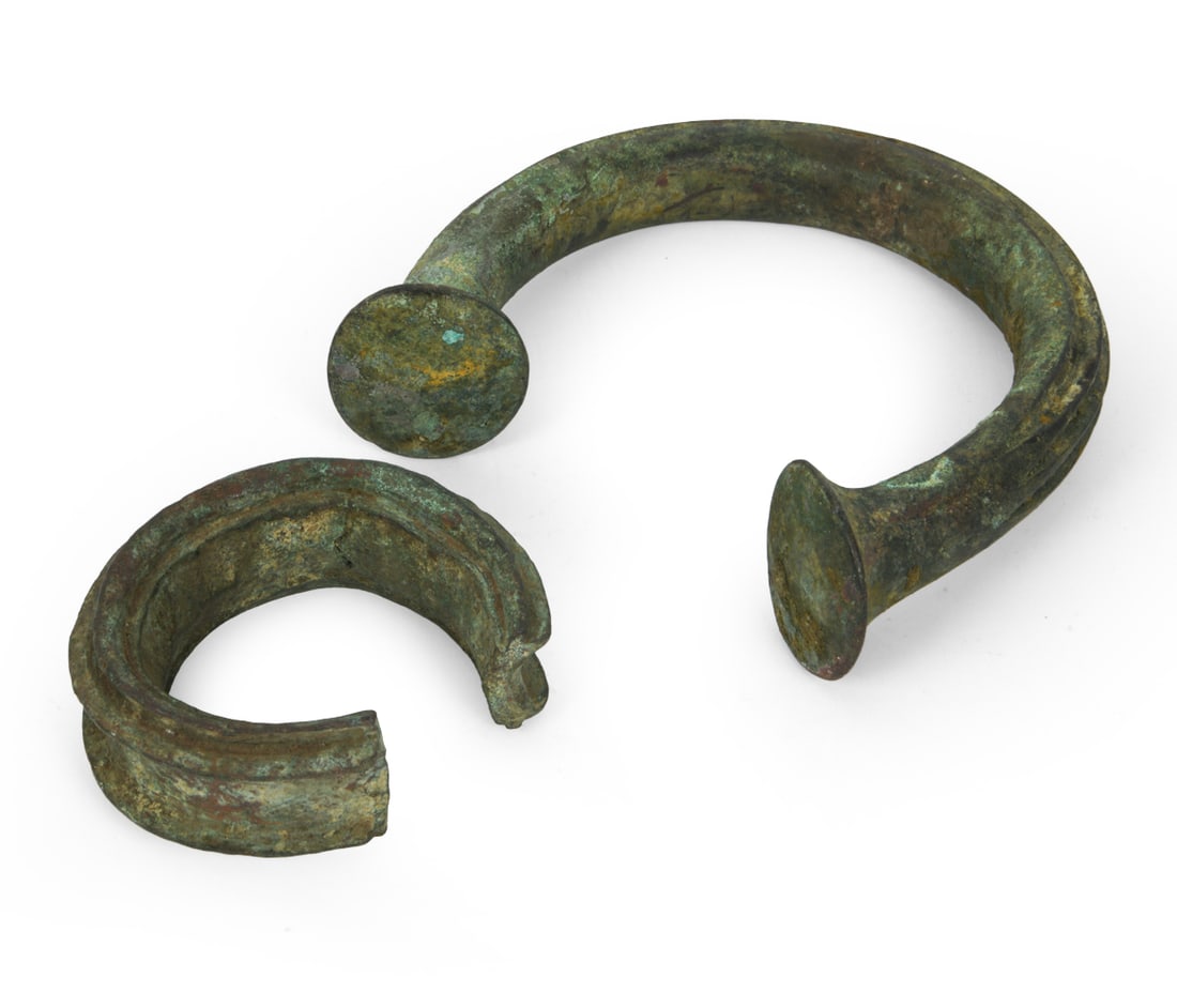 WEST AFRICAN MANILLA BRONZE CURRENCY GROUPING (1 of 13)