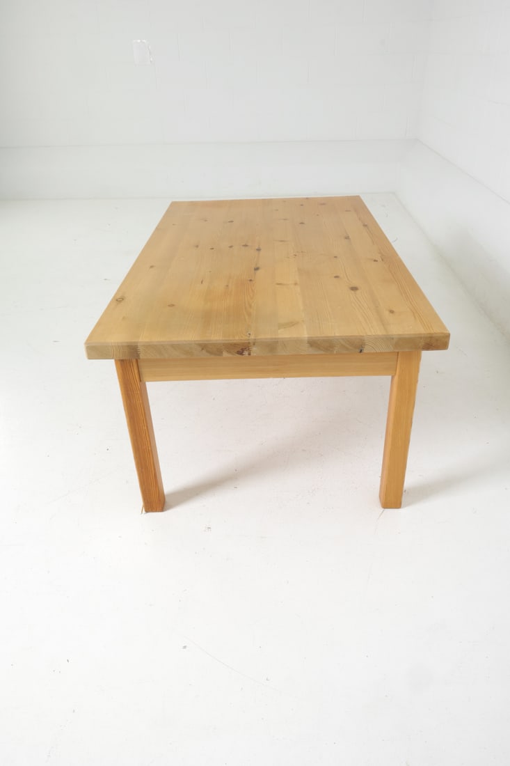 SWEDISH PINE COFFEE TABLE - 5