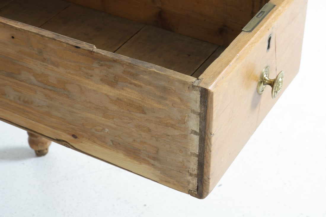 ANTIQUE RUSTIC PINE DESK - 11