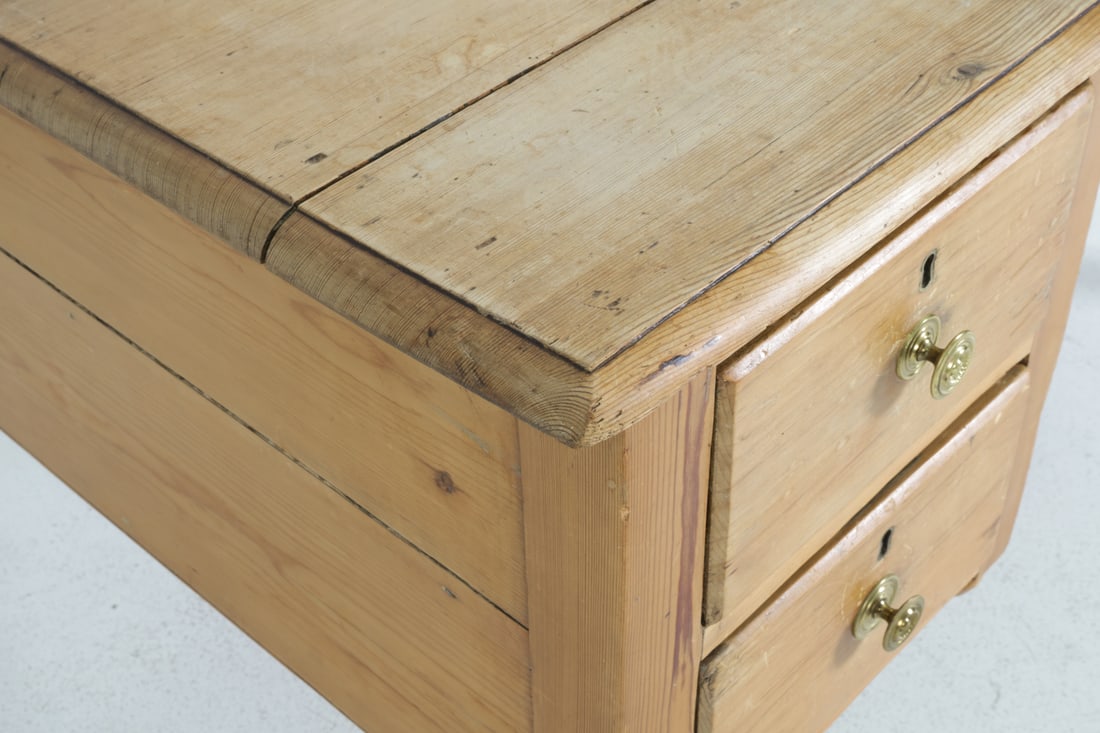 ANTIQUE RUSTIC PINE DESK - 8