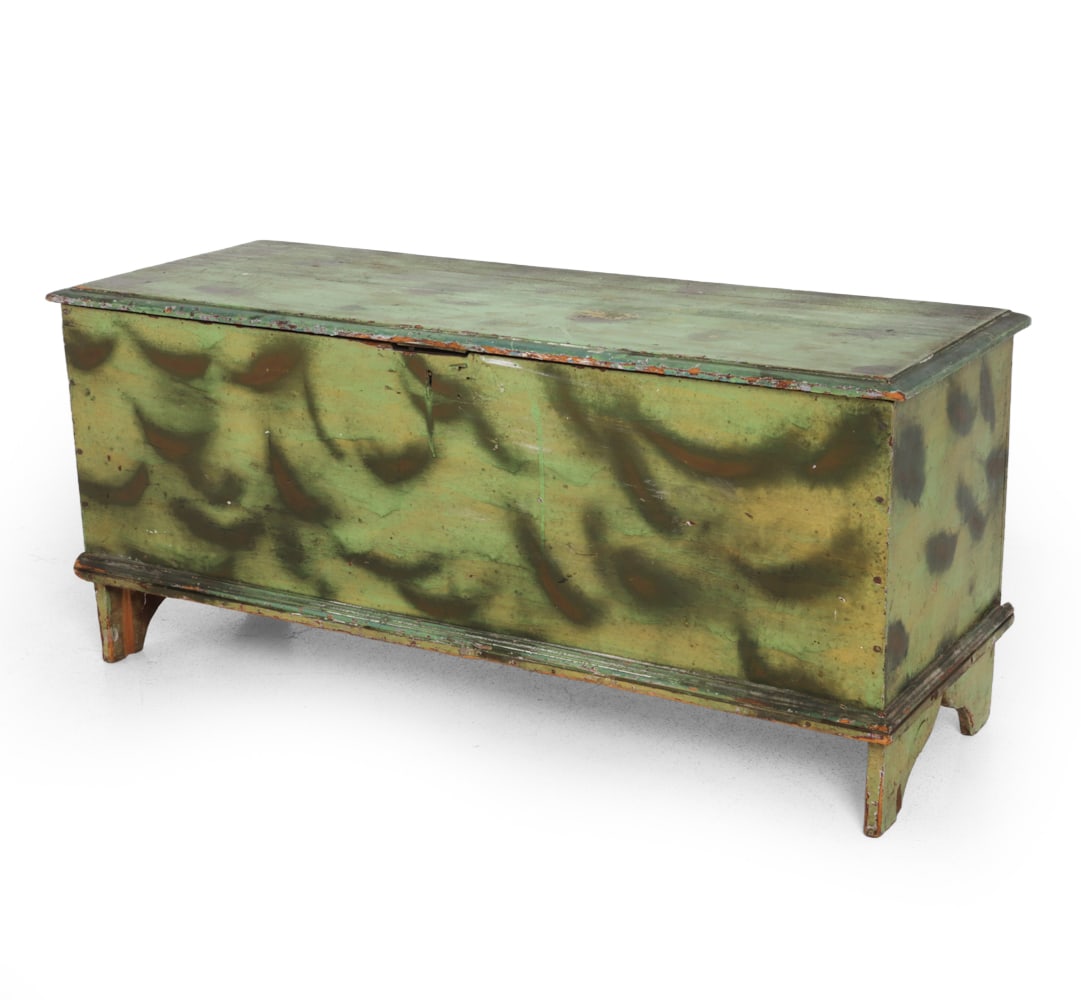 PENNSYLVANIA DUTCH PAINTED PINE BLANKET CHEST (1 of 14)