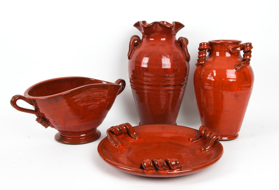 DECORATIVE CERAMIC GROUPING - 4