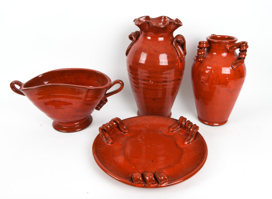 DECORATIVE CERAMIC GROUPING - 6