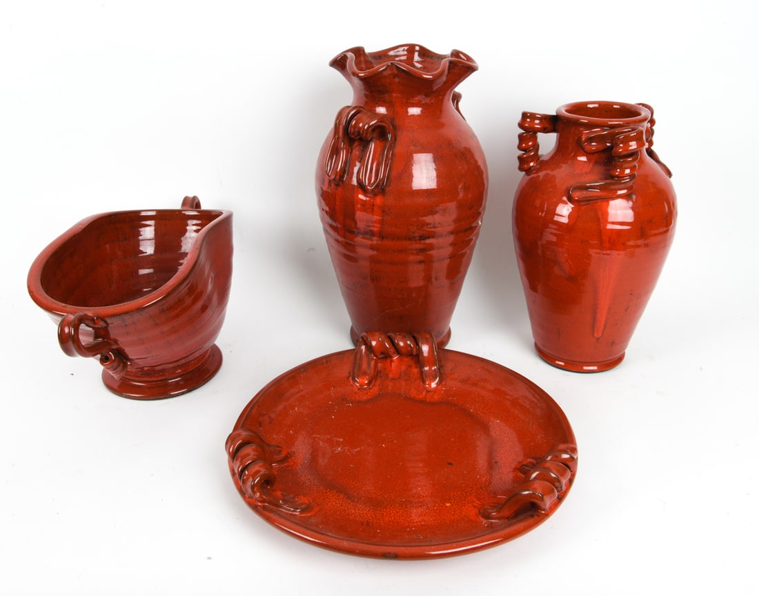 DECORATIVE CERAMIC GROUPING - 7