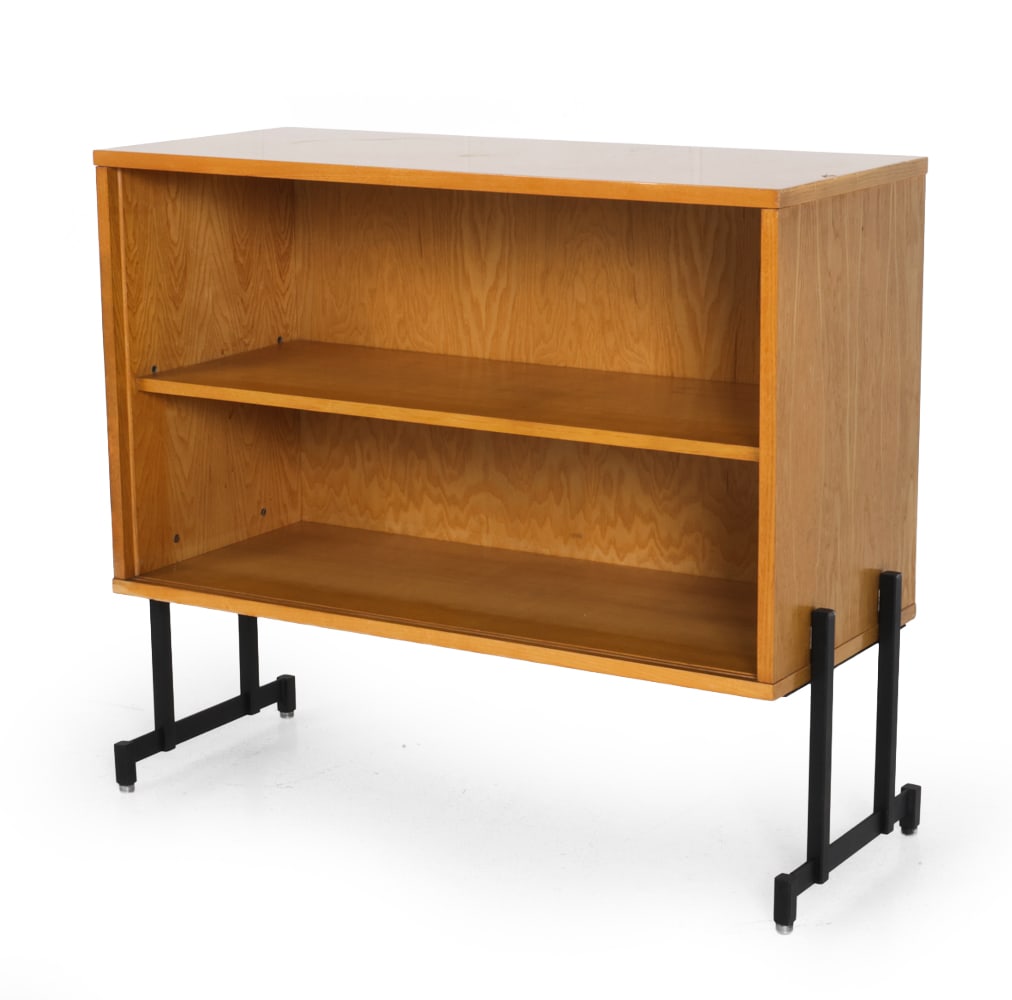 JIRI JIROUTEK FOR INTERIER PRAHA OAK BOOKCASE (1 of 15)