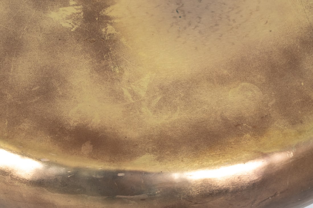 ROUND HAMMERED BRASS COFFEE TABLE - 3