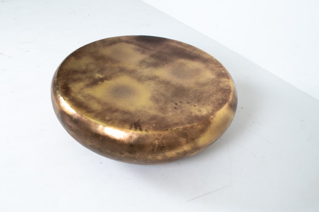 ROUND HAMMERED BRASS COFFEE TABLE - 5