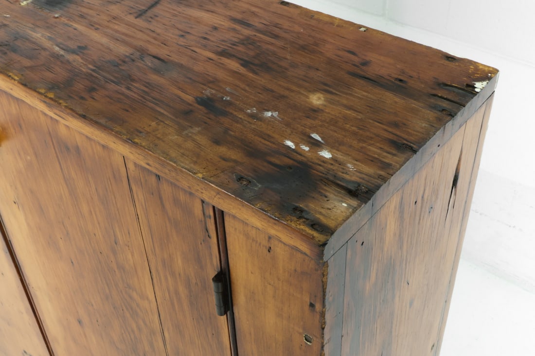 19TH C. PRIMITIVE PINE WALL CABINET - 12