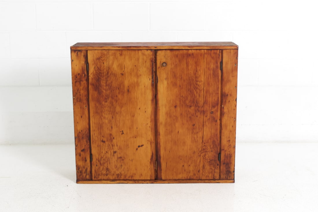 19TH C. PRIMITIVE PINE WALL CABINET - 3