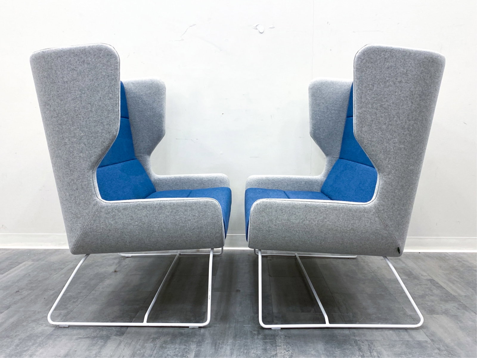 PAIR NAUGHTONE HERMAN MILLER HUSH HIGH BACK SOFAS - 7