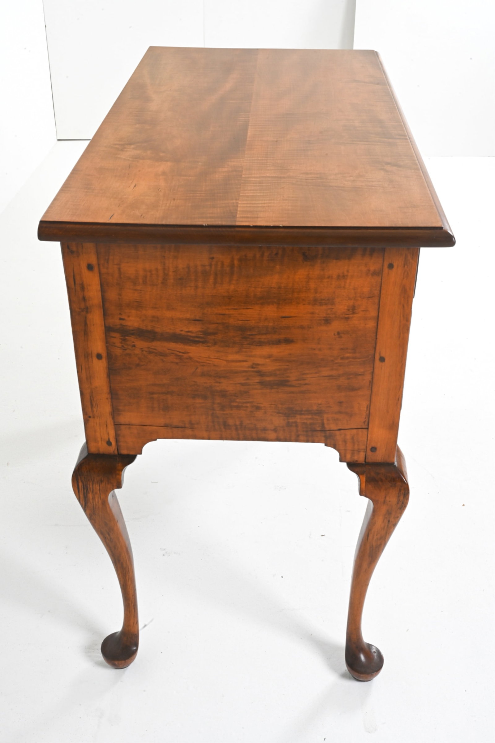 18TH C. QUEEN ANNE TIGER MAPLE LOW BOY - 6