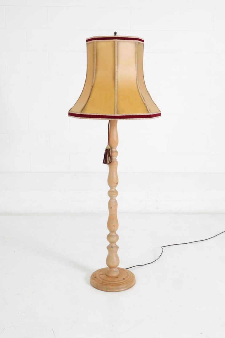 AUSTRIAN TURNED PINE FLOOR LAMP - 2