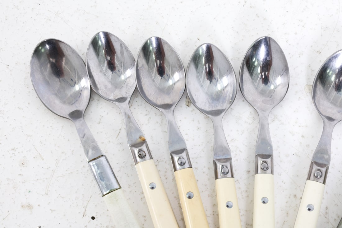 FLATWARE GROUPING - 7