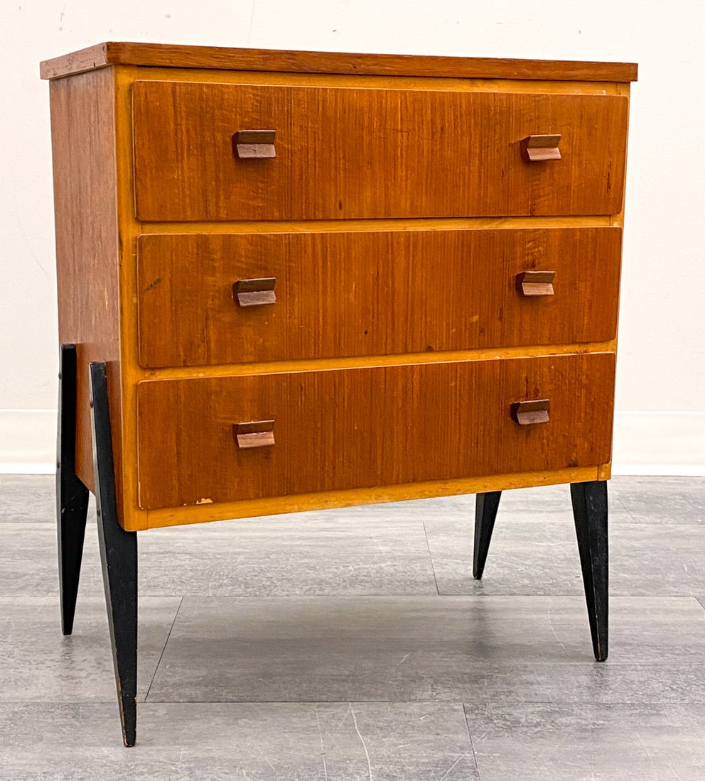 SCANDINAVIAN TEAK CHEST OF DRAWERS C. 1960S (1 of 15)