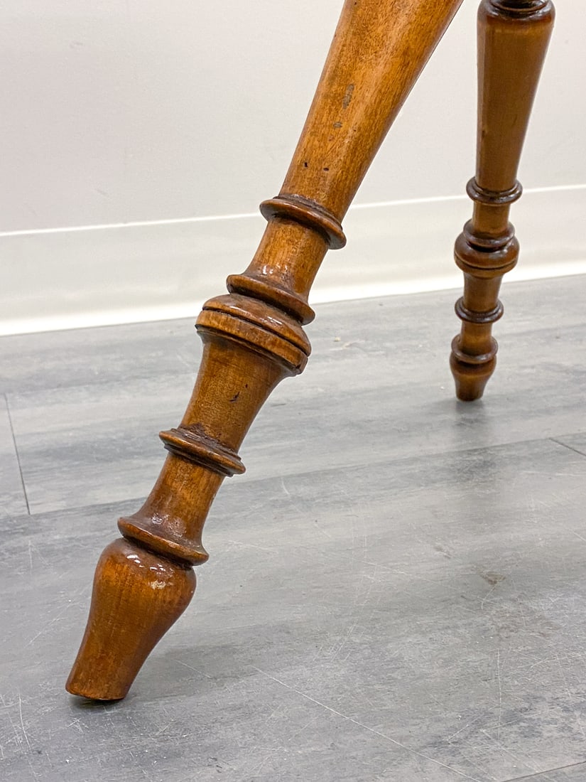 SCANDINAVIAN TURNED PINE TABLE - 3