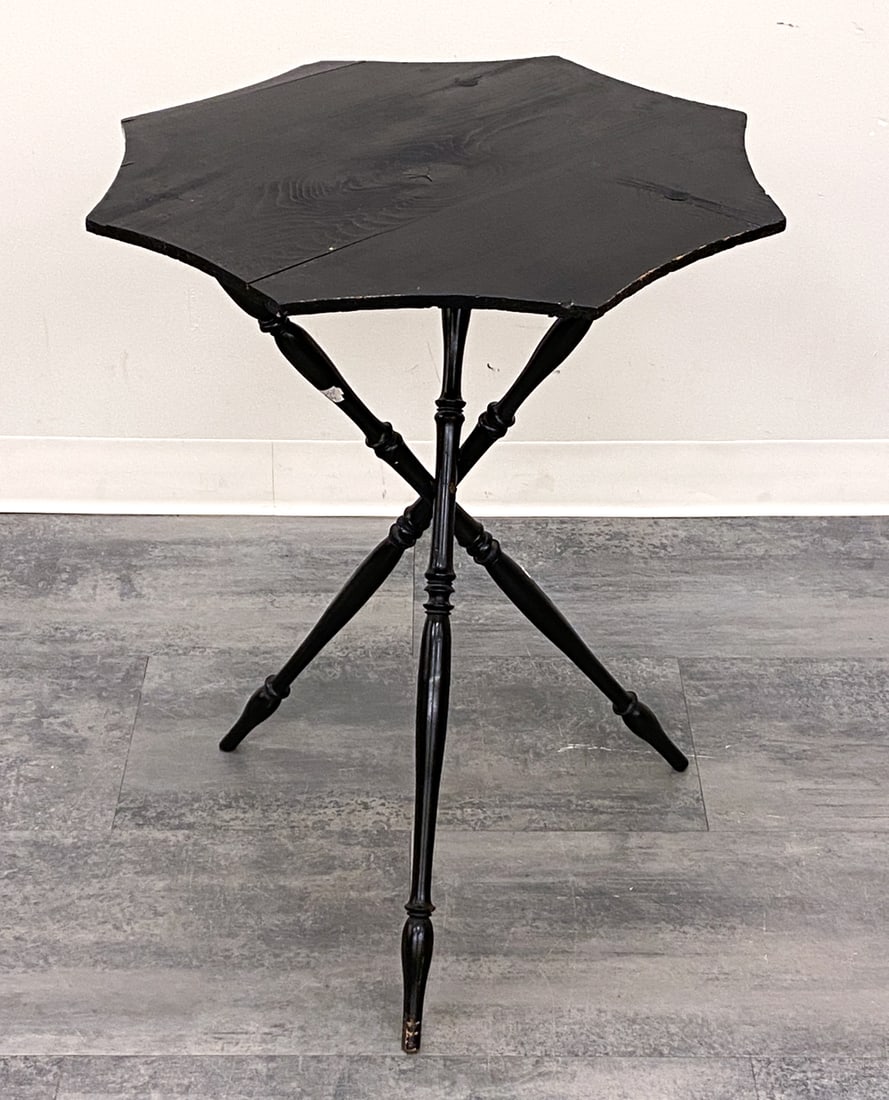 SWEDISH PAINTED PINE SIDE TABLE (1 of 10)