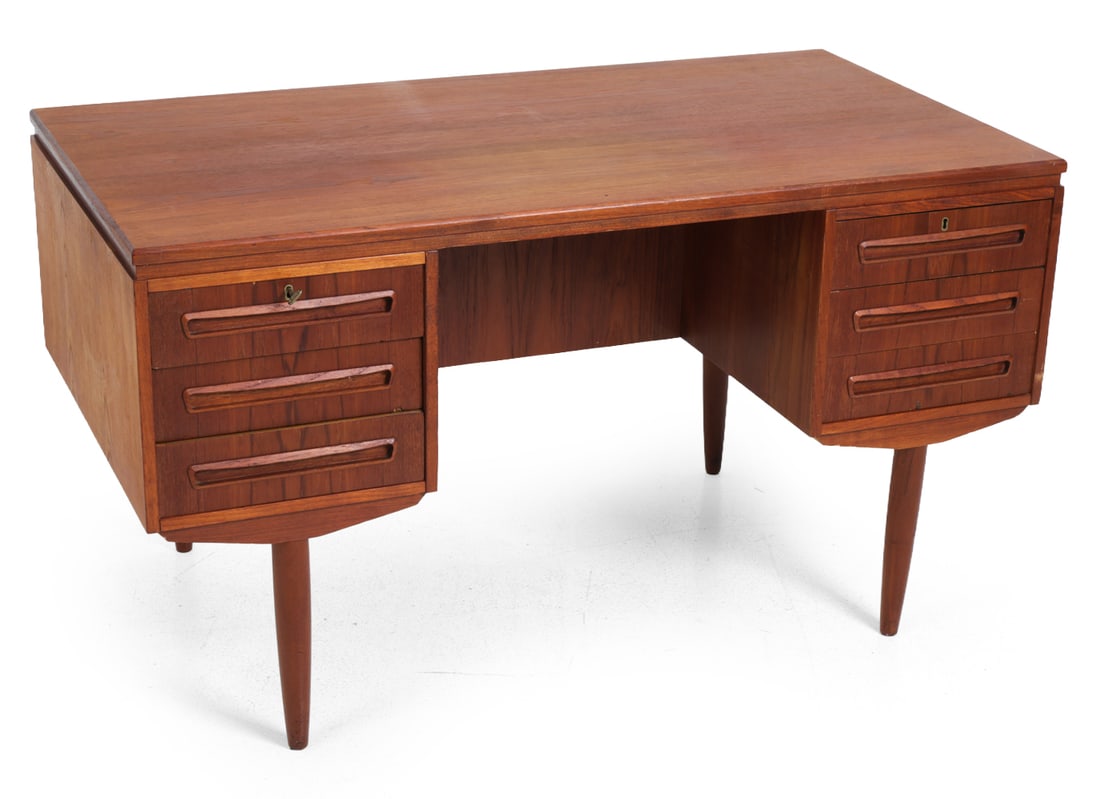 J SVENSTRUP FOR AP MOBLER DANISH TEAK WRITING DESK (1 of 15)