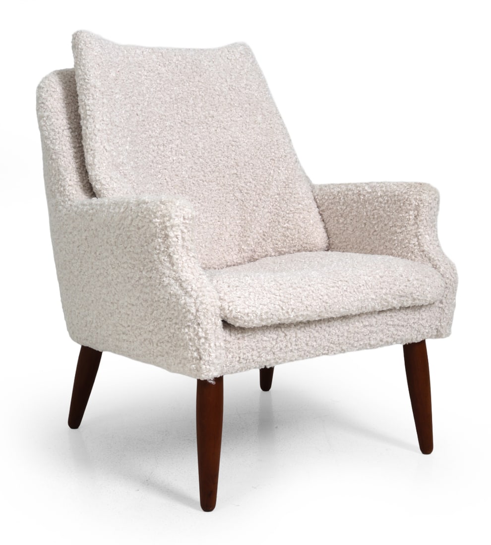 WEGNER STYLE DANISH BOUCLE LOUNGE CHAIR 1960S
