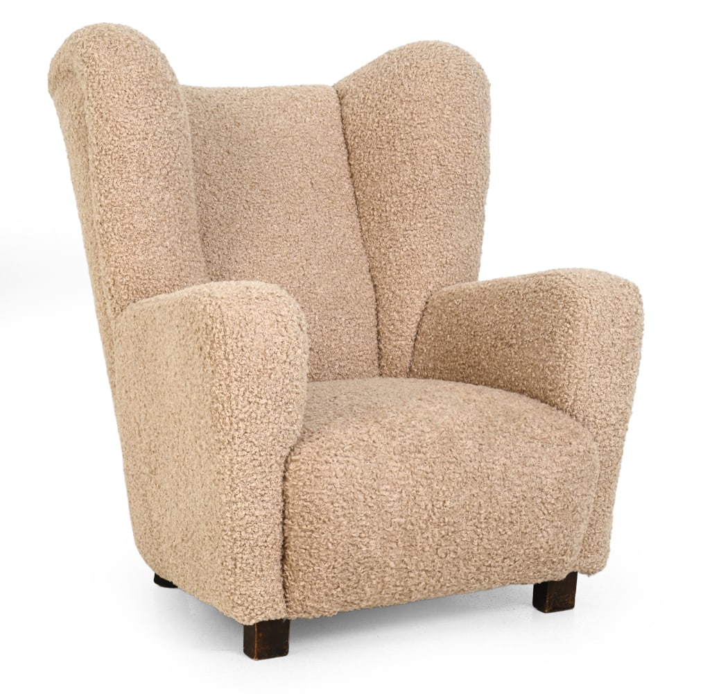 FRITZ HANSEN STYLE DANISH WINGBACK LOUNGE CHAIR