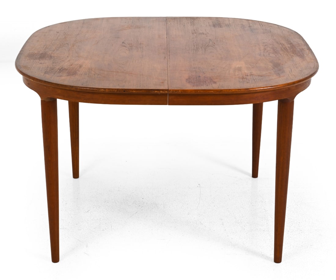 DANISH TEAK DINING TABLE C. 1960S