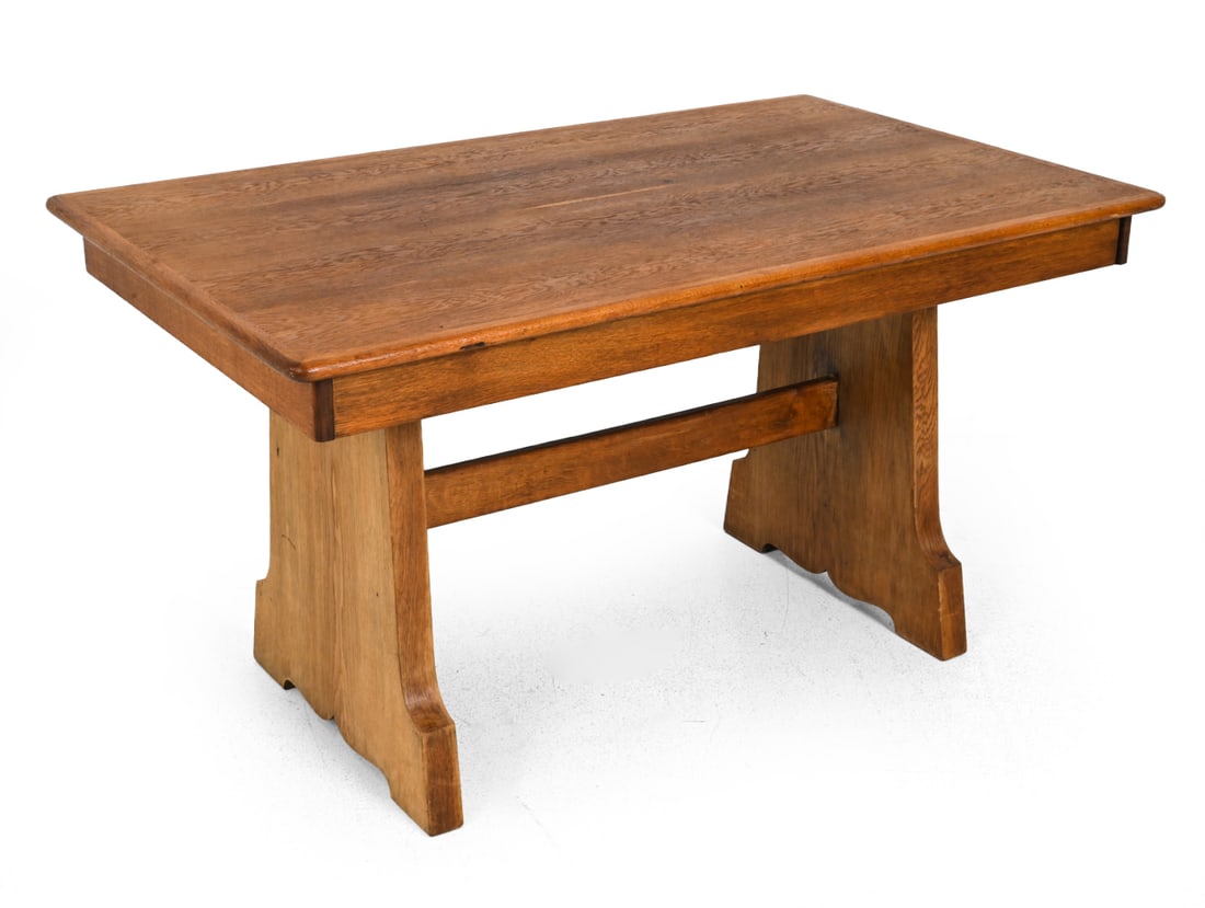 ARTS & CRAFTS STYLE SCANDINAVIAN OAK DINING TABLE (1 of 1)