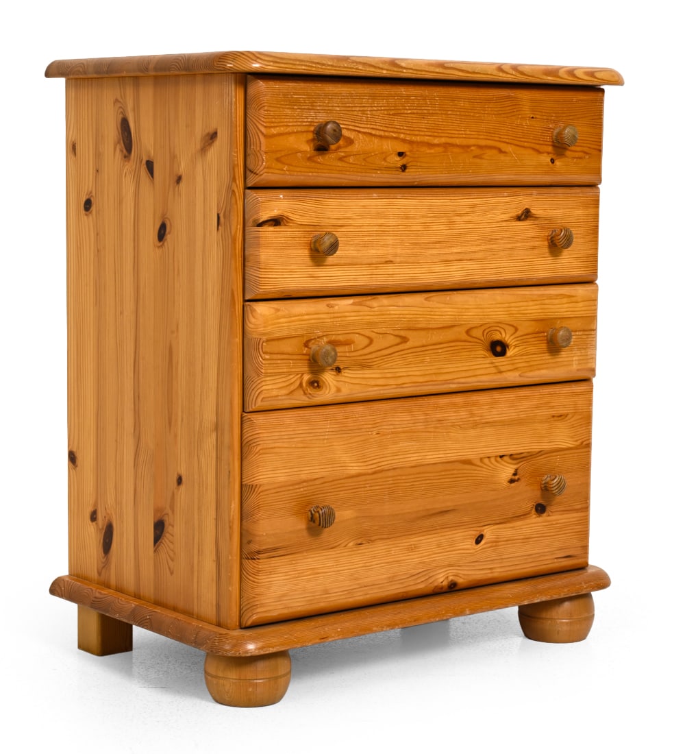SCANDINAVIAN PINE CHEST OF DRAWERS C. 1960S