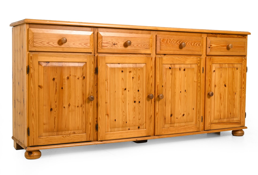 SCANDINAVIAN PINE SIDEBOARD C. 1960S