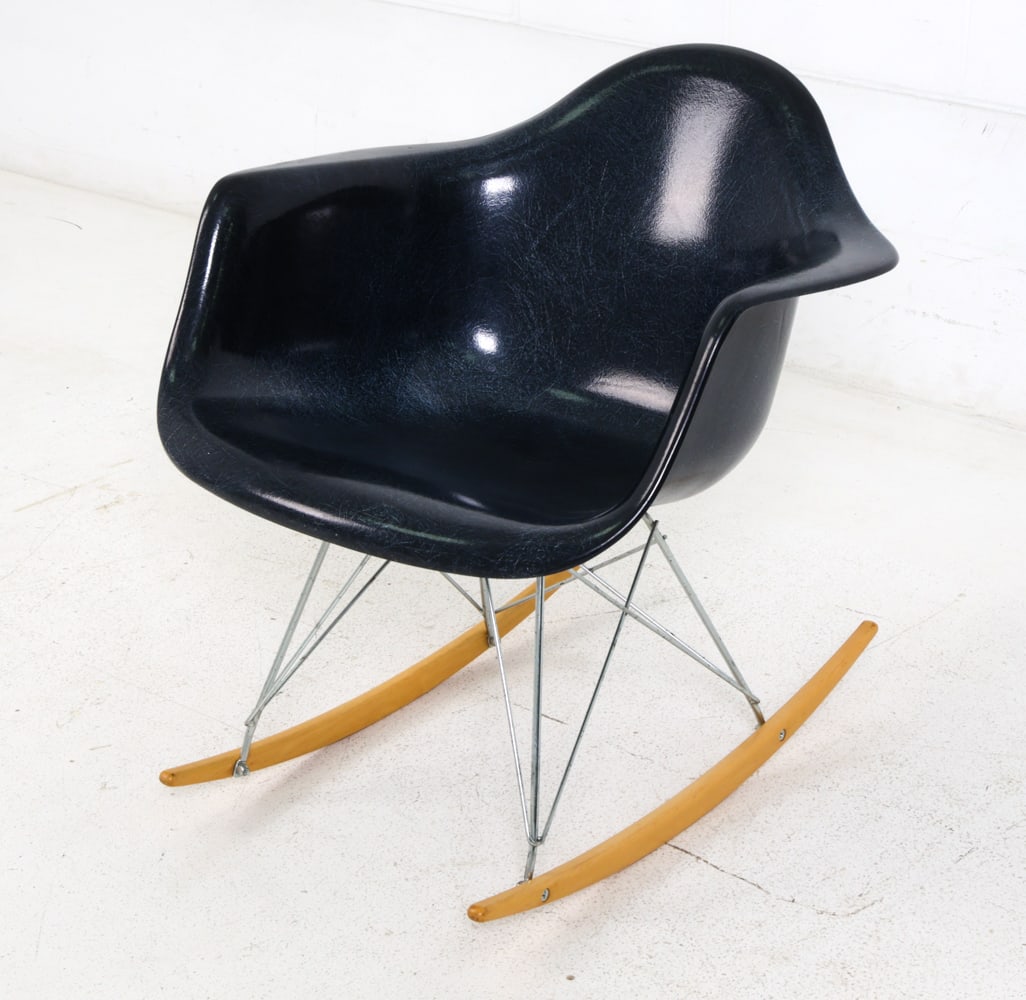MODERNICA CASE STUDY ARM SHELL ROCKING CHAIR - 2
