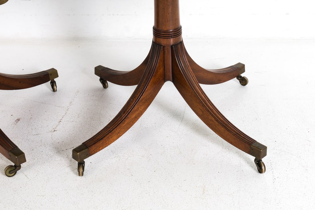 DUNCAN PHYFE-STYLE MAHOGANY EXTENDING DINING TABLE - 13