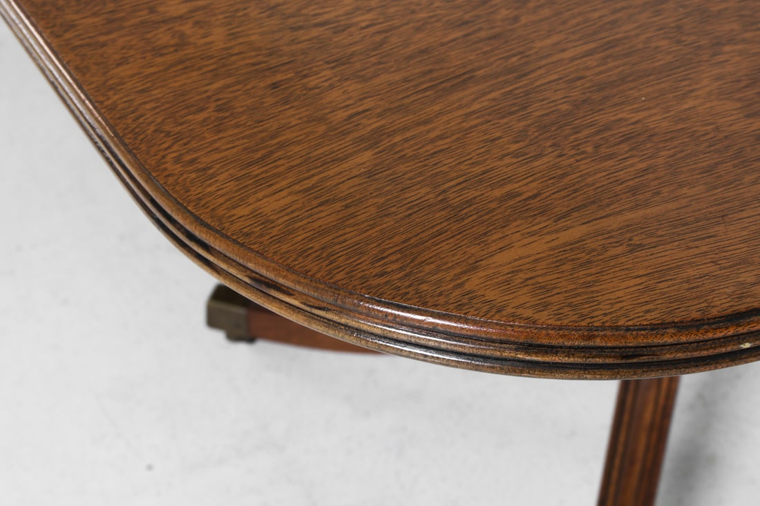 DUNCAN PHYFE-STYLE MAHOGANY EXTENDING DINING TABLE - 7