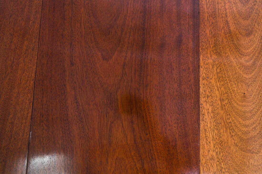 DUNCAN PHYFE-STYLE MAHOGANY EXTENDING DINING TABLE - 8