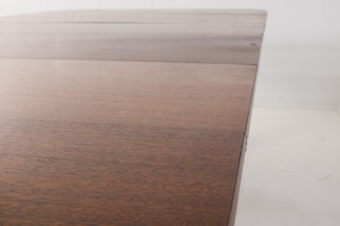 DUNCAN PHYFE-STYLE MAHOGANY EXTENDING DINING TABLE - 9