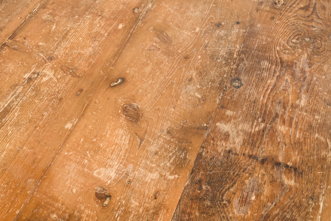 RUSTIC PINE BREAKFAST OR SIDE TABLE - 8