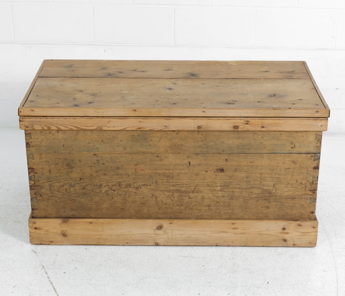 ANTIQUE RUSTIC PINE CHEST - 4