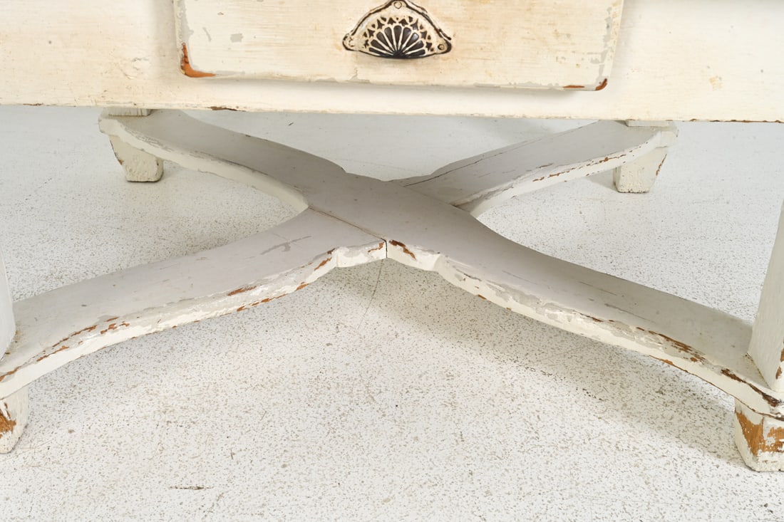 ANTIQUE PAINTED PINE COFFEE TABLE - 7