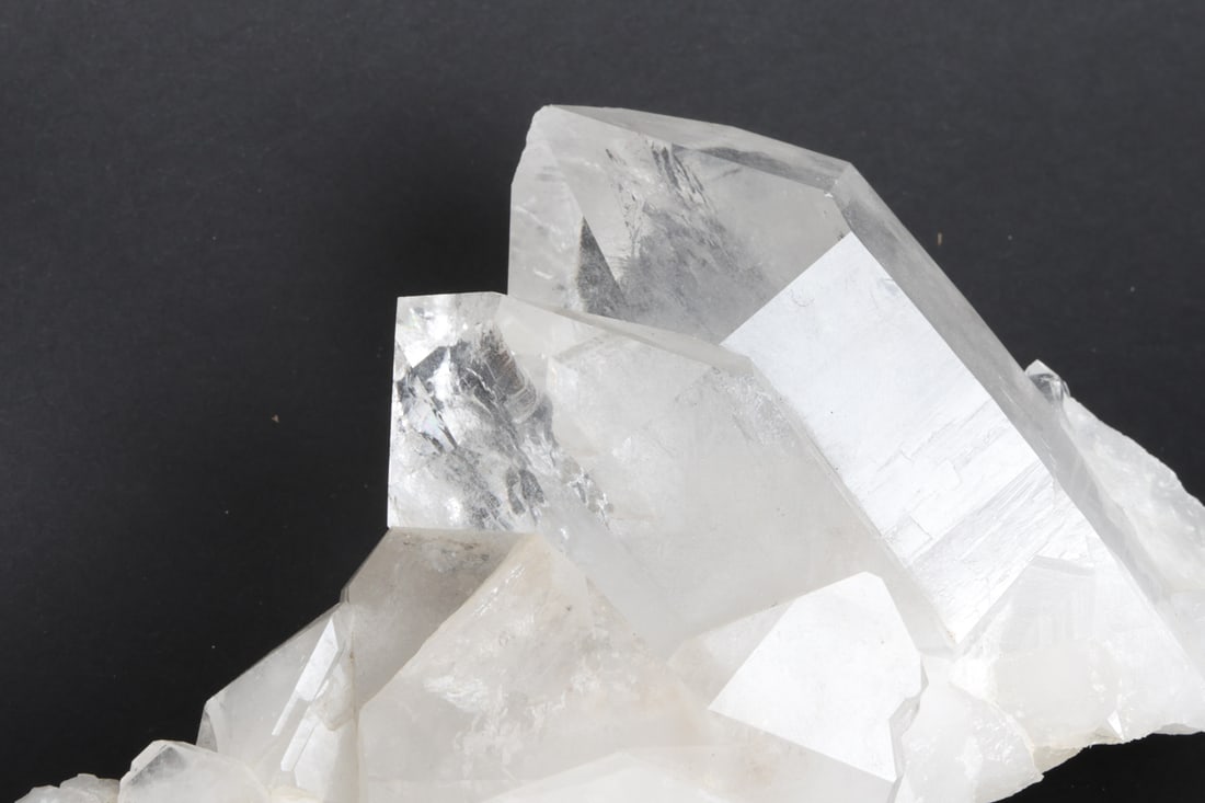 RAW QUARTZ CLUSTERS GROUPING - 4