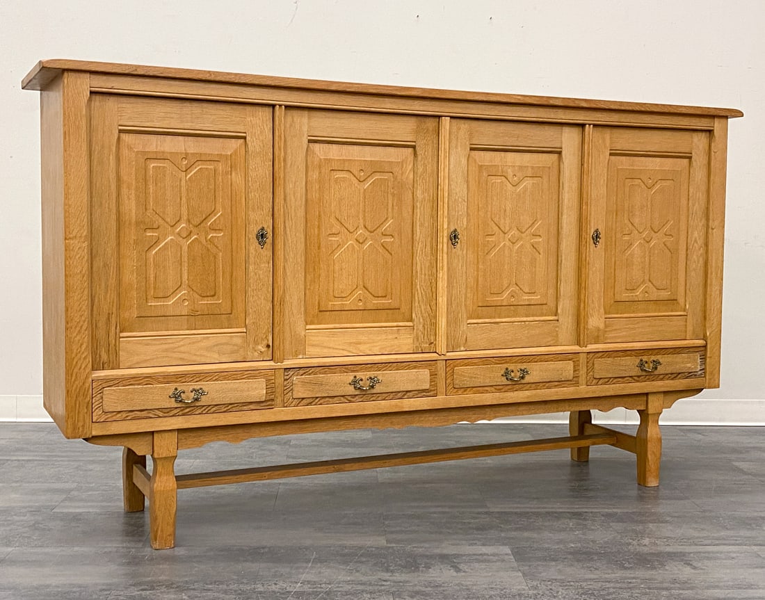ATTR HENNING KJAERNULF DANISH OAK SIDEBOARD 1970S (1 of 15)