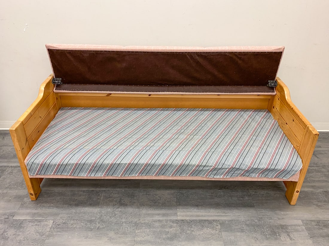 SCANDINAVIAN PINE DAYBED SOFA - 17