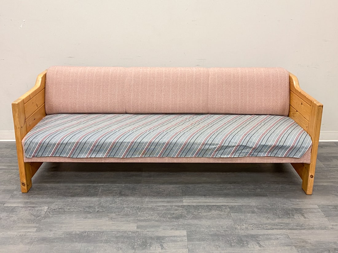 SCANDINAVIAN PINE DAYBED SOFA - 18