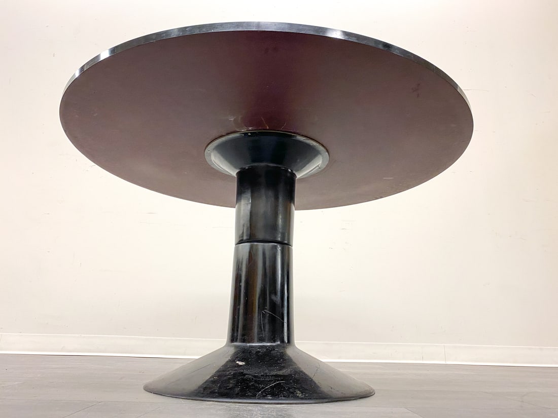 MARIMEKKO ROWANBERRY DINING TABLE - 9