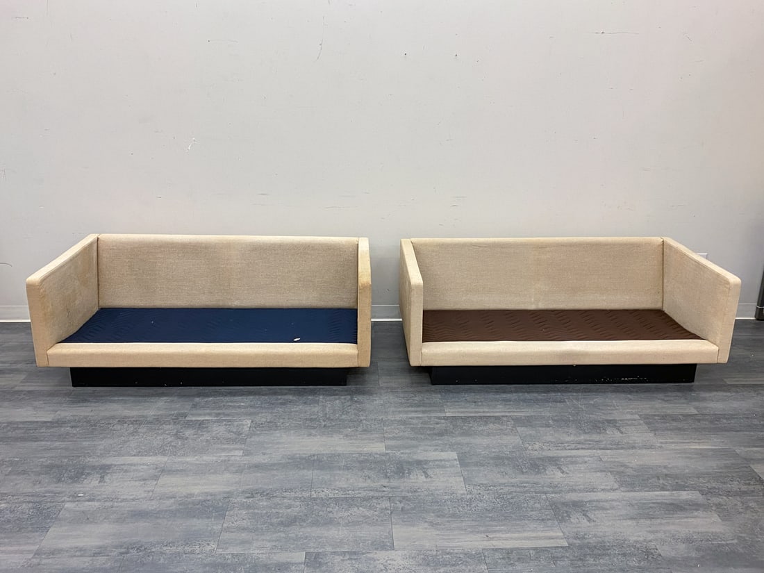 PAIR ATTR. ERIK JORGENSEN "EJ 220" LOVESEAT SOFAS - 8